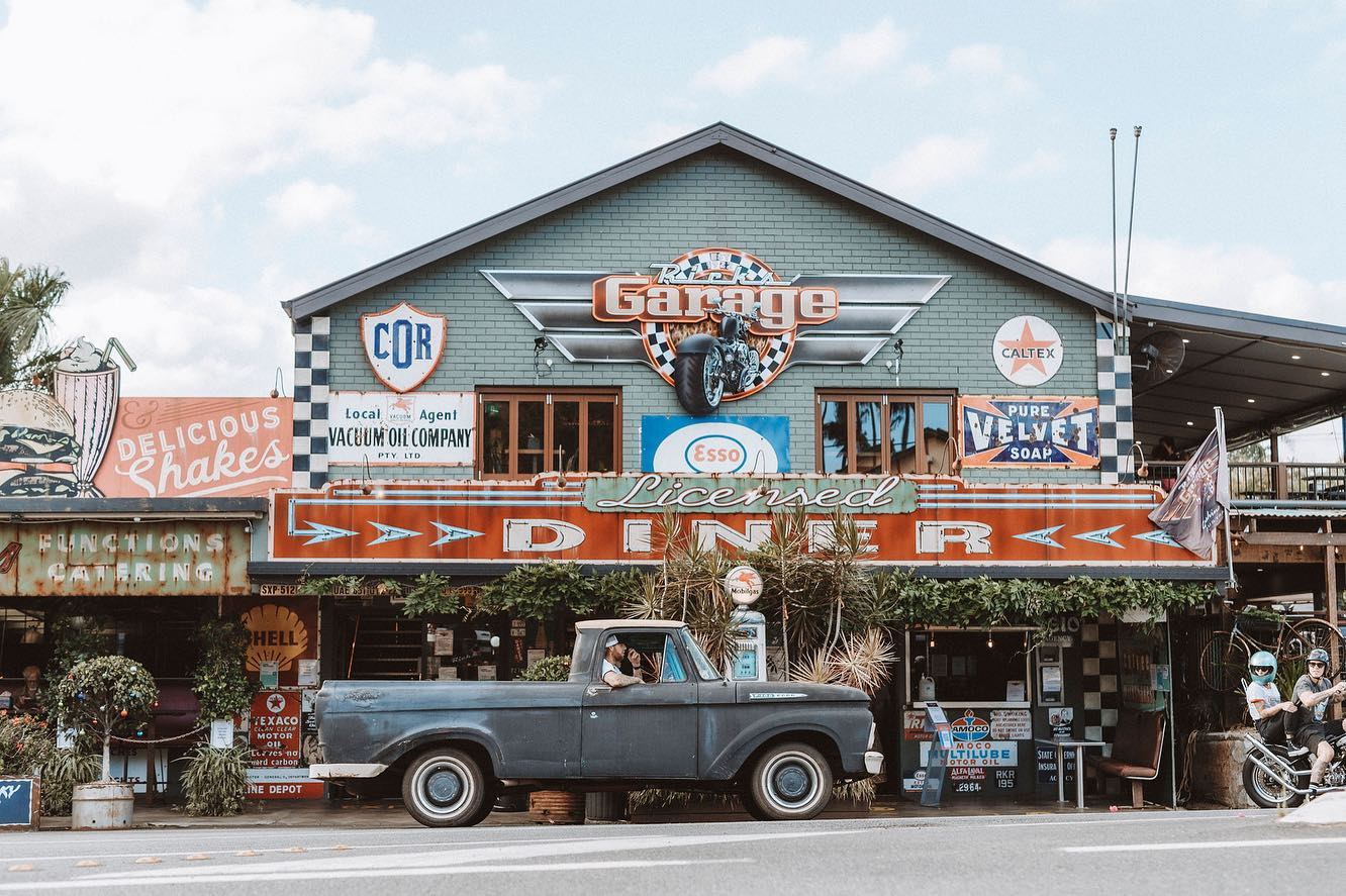 Ricks Garage, Sippy Downs. SunSound Booking Co. Sunshine Coast Gig Guide. Sunshine Coast live music. Sunshine Coast Music Booking Agency